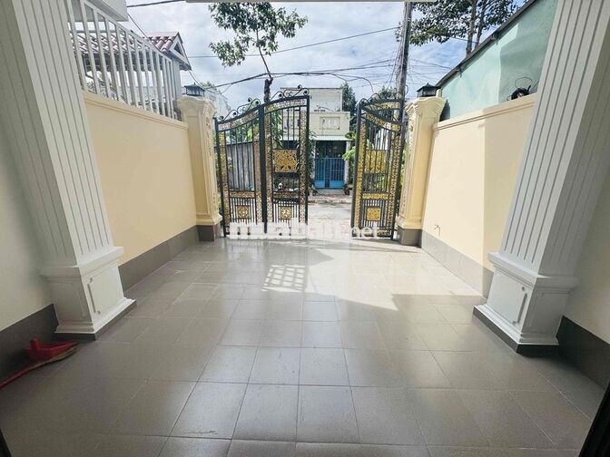 NHÀ LẦU MỚI TINH ĐỦ NỘI THẤT KDC- CHỢ ĐI BỘ- GẦN CÔNG VIÊN