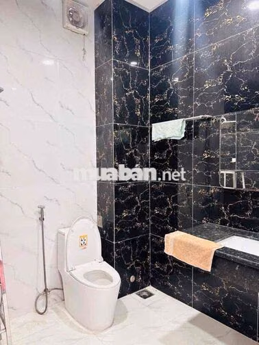 Cho Thuê Nhà Mặt Tiền 1T2L Full Nt Đường 11 Linh Trung