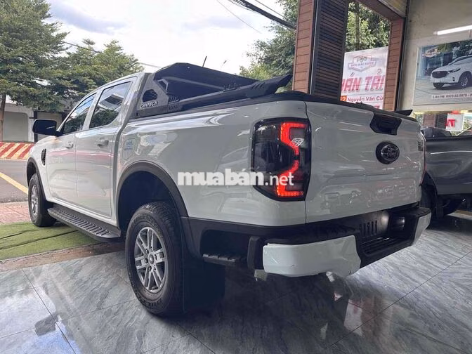 Ford Ranger XLS 2025 1 cầu Tự động Trắng