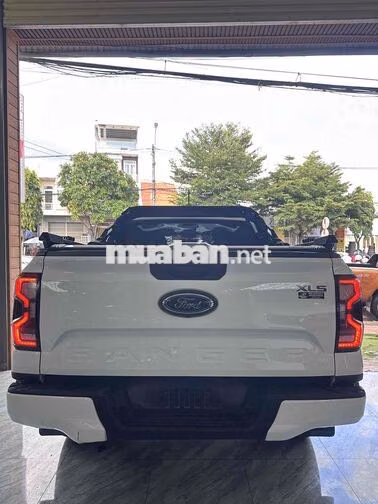 Ford Ranger XLS 2025 1 cầu Tự động Trắng