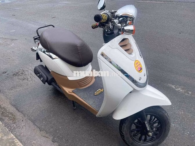 Xe tay ga 50cc Trắng, Nâu 2026 Như mới
