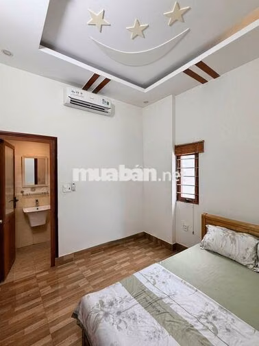 Nhà 2 lầu 4PN full nội thất hẻm đường Nguyễn Văn Cừ chỉ 10 triệu