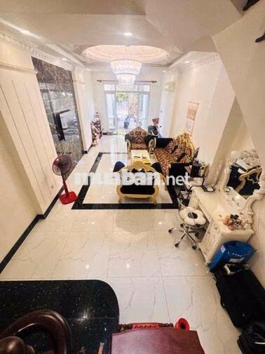 Cho Thuê Nhà Mặt Tiền 1T2L Full Nt Đường 11 Linh Trung