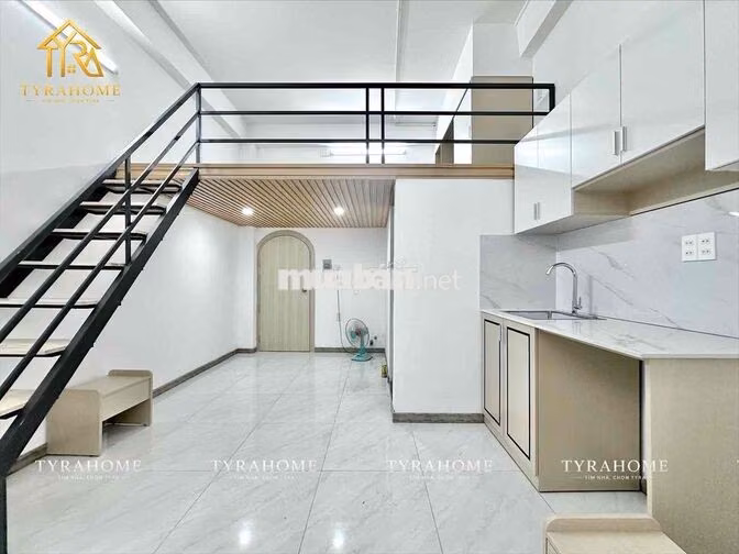 Siêu phẩm Duplex có Sân sau 30m2. Full nội thất , Ở 3ng. Trung Tâm BT