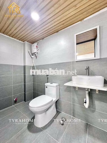 Siêu phẩm Duplex có Sân sau 30m2. Full nội thất , Ở 3ng. Trung Tâm BT