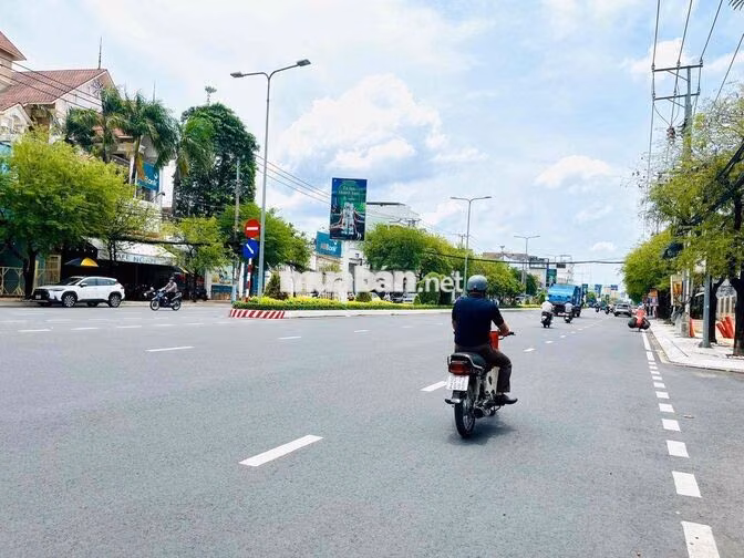 ❇️ Cho thuê Nhà 2 lầu Mặt tiền Đường 30-4 - Cần Thơ