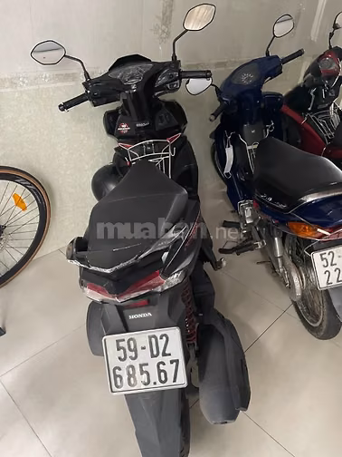 Do tình hình cần tài chính nên tôi muốn bán xe hiện tại đang đi. 