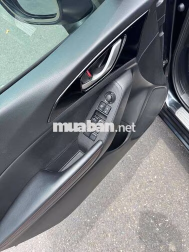 Mazda 3 2017 1.5 AT sedan Đen 7 vạn zin