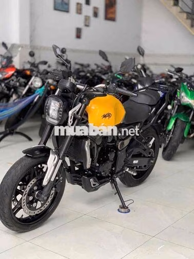 GPX MAD 300 2021 Vàng