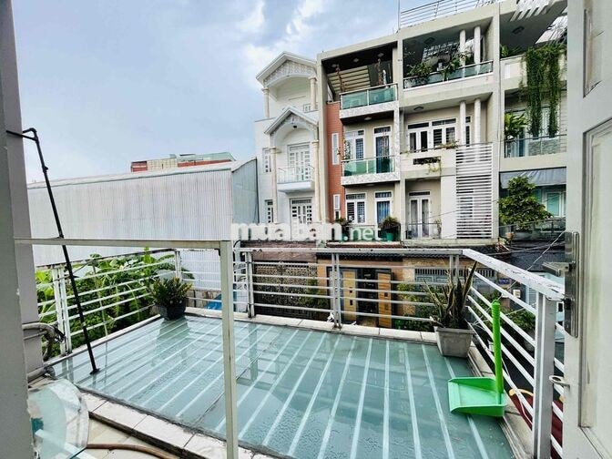 Cho thuê phòng có bancol siêu rộng
