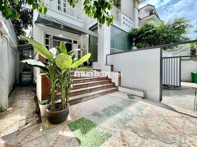 NHÀ NGUYÊN CĂN 2 PHÒNG NGỦ 1 KHÁCH SÂN TRƯỚC ĐẬU Ô TÔ FULL NỘI THẤT 
