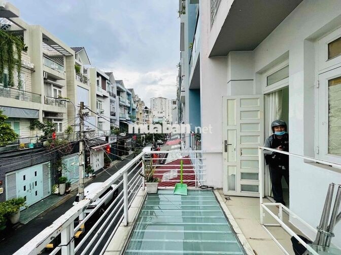 Cho thuê phòng có bancol siêu rộng