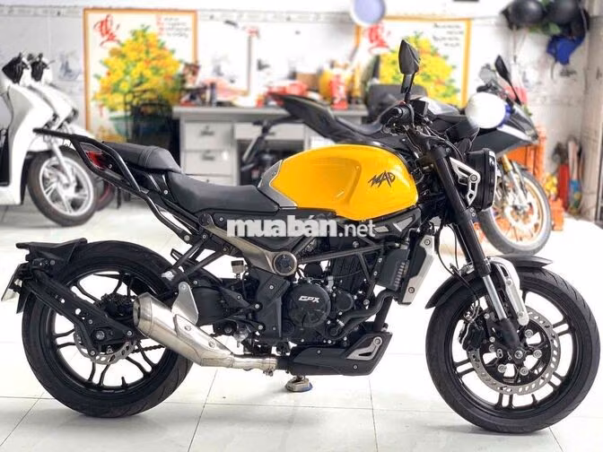 GPX MAD 300 2021 Vàng