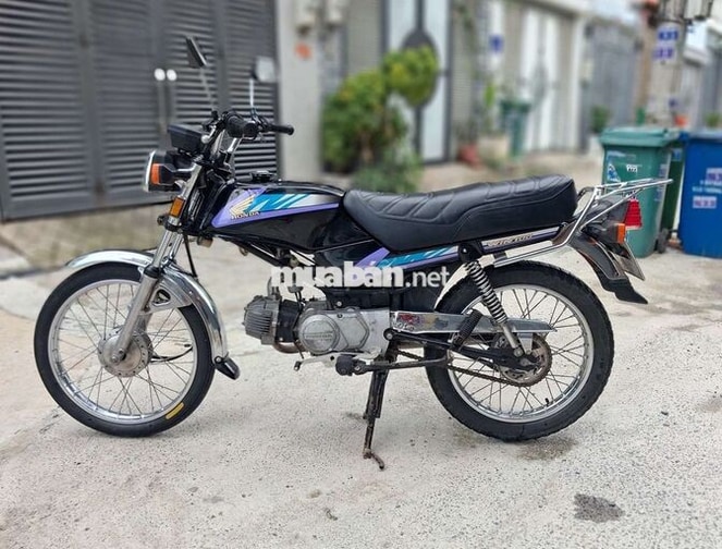 Honda Win indo biển VIP 53S1.6611 có giao lưu xe
