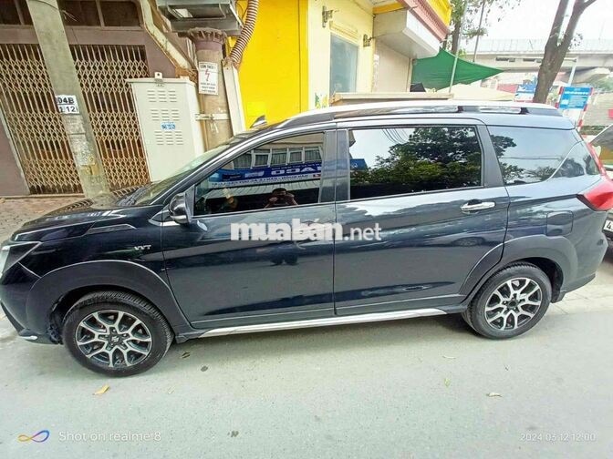 Suzuki XL7 7 chỗ màu Đen