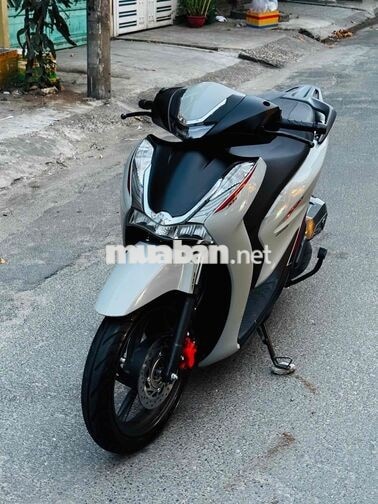 Honda SH 125i ABS Xám đen cuoi 2024 ( có góp nx )