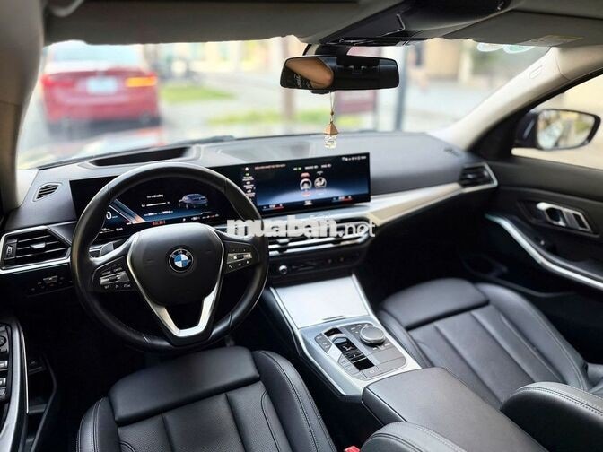 BMW 320i Sportline model 2024