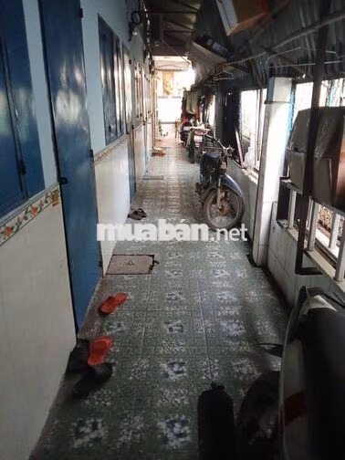 NHÀ TRỌ QL13 HBP - DT 98M2 NGANG 6.2M - DÒNG TIỀN 10TR/THÁNG