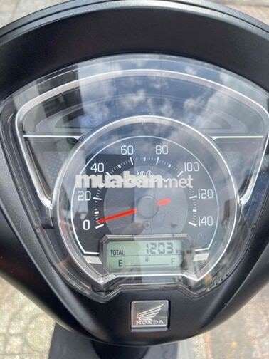 Honda Vision 2026 bánh lớn lướt 1.200km