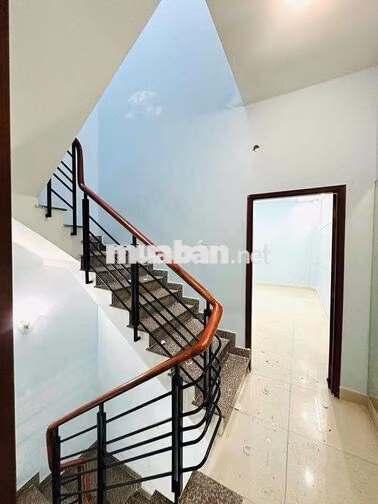 🛑CHO THUÊ NGUYÊN CĂN MẶT TIỀN ĐƯỜNG SỐ 30🛑4x18m TRỆT 2 LẦU 4PN 3WC