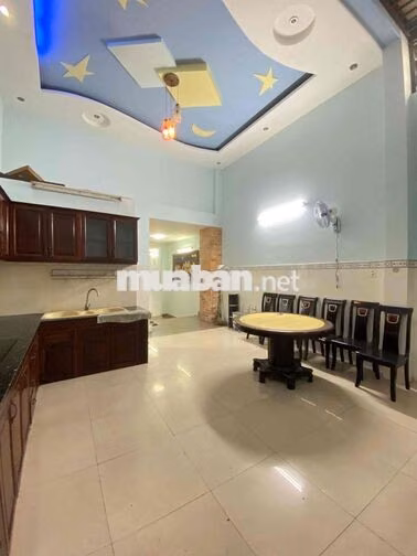 Cho thuê nhà mặt tiền đông đúc khu Tên Lửa 5x20-4tầng có nội thất 26tr