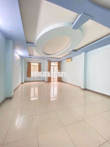 Cho thuê nhà mặt tiền đông đúc khu Tên Lửa 5x20-4tầng có nội thất 26tr