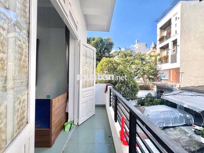 STUDIO BAN CÔNG FULL NỘI THẤT, Ở ĐƯỢC LIỀN, FREE XE, ĐẸP LẮM MN ỚI