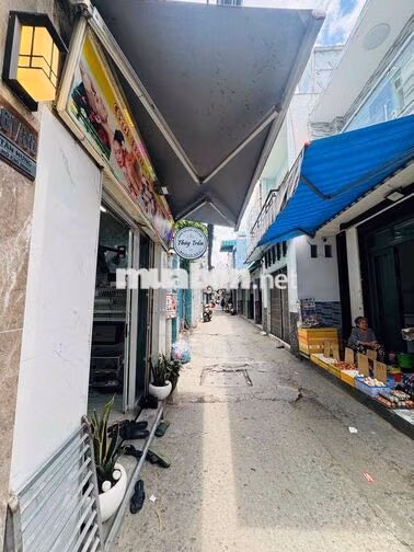 Bán nhà hẻm 861 trần xuân soạn quận 7