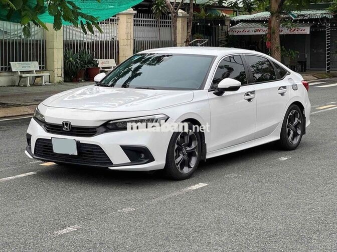 Honda Civic Gen 11 2021 Trắng odo 8 vạn