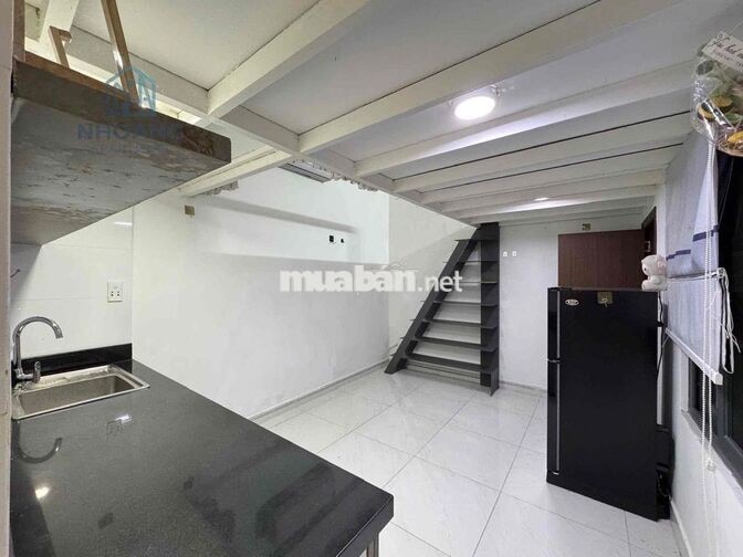 Cho Thuê Phòng Gác Full NT 20m2 4ng2xe Ngay Ngã 7 Lý Thái Tổ UEH Q10