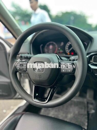 Honda Civic Gen 11 2021 Trắng odo 8 vạn