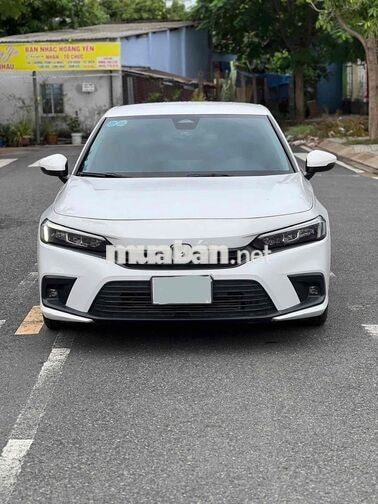 Honda Civic Gen 11 2021 Trắng odo 8 vạn