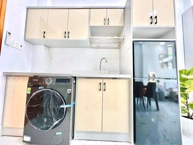 Cho thuê căn hộ studio ban công 35m2 chỉ 6tr5 gần ĐH UFM, PHÚ MỸ HƯNG