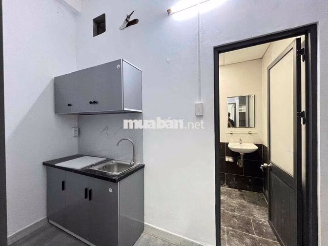 Cho Thuê 2PN 30m2 4ng3xe Full NT Ngay ĐH Bách Khoa Lý Thường Kiệt Q10