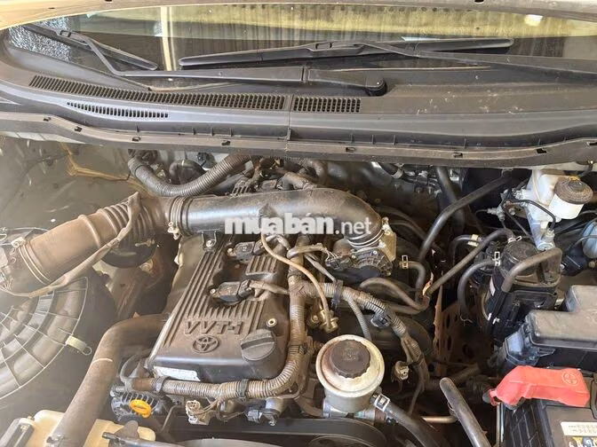 Toyota Innova 8 chỗ Bạc 163872 km