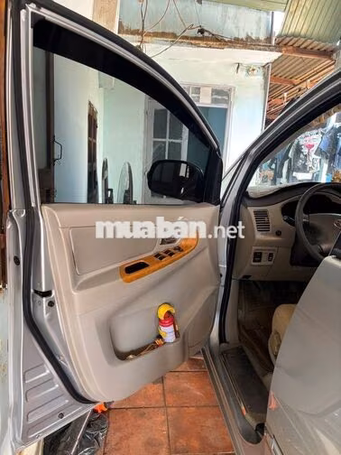 Toyota Innova 8 chỗ Bạc 163872 km
