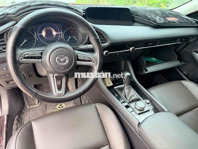 Mazda Mazda 3 Luxury 2025 Đỏ 2 vạn km