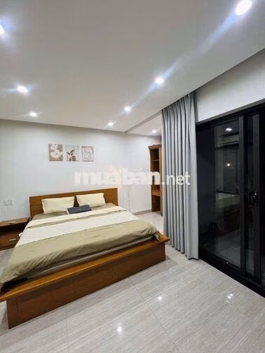 🔥 CĂN HỘ PENTHOUSE - 2PN/2WC, CĂN GÓC XIÊU ĐẸP CẦN CHO THUÊ / DT 250M2