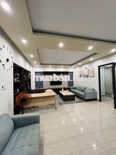 🔥 CĂN HỘ PENTHOUSE - 2PN/2WC, CĂN GÓC XIÊU ĐẸP CẦN CHO THUÊ / DT 250M2