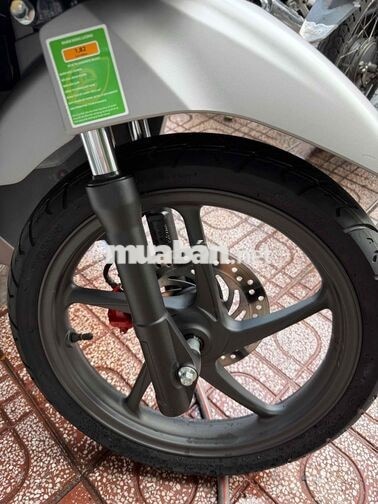 Honda Vision 2026 bạc 1000 km