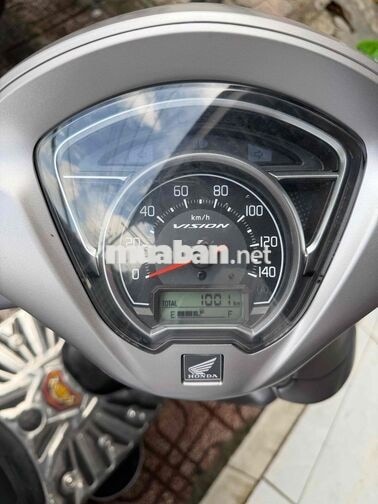 Honda Vision 2026 bạc 1000 km