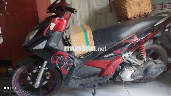 Yamaha Novo 4 Đỏ đen