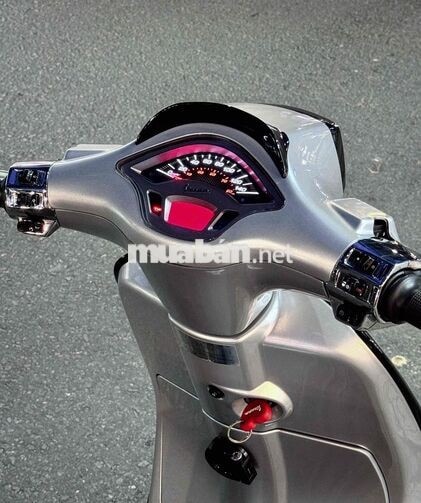 Vespa Sprint 125 2024 Bạc Poscher 5000km