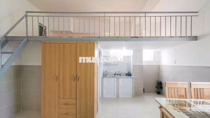 cần bán toà nhà chdv 104 phòng mặt tiền Lý Phục Man Q7
