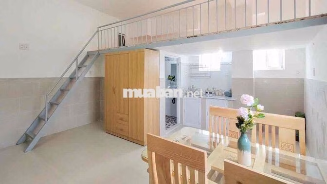 cần bán toà nhà chdv 104 phòng mặt tiền Lý Phục Man Q7