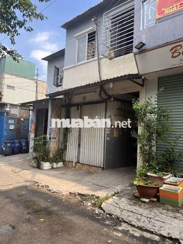 Bán dãy nhà trọ 301m2 đất, gồm 14 phòng sát mặt tiền đường N.V.Quá