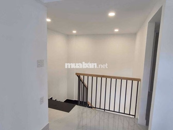 Hạ 200 tr. Shophouse- vừa ở vừa kinh doanh- gần 120 mét vuông