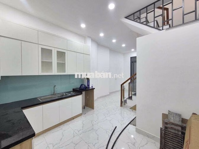 NHÀ NGUYÊN CĂN MỚI 100% – 2PN 2WC – 80M² SỬ DỤNG – SÁT CẦU CHỮ Y
