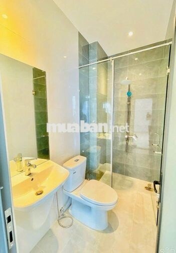 Cho thuê gấp nhà MT 6A Đường Số 3 Cư Xá Đô Thành, Phường 4, Quận 3 