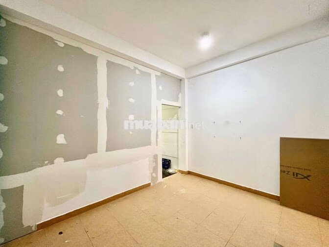 2 PHÒNG NGỦ NGAY KDC YÊN TĨNH - CÓ CÔNG VIÊN TRƯỚC TOÀ NHÀ